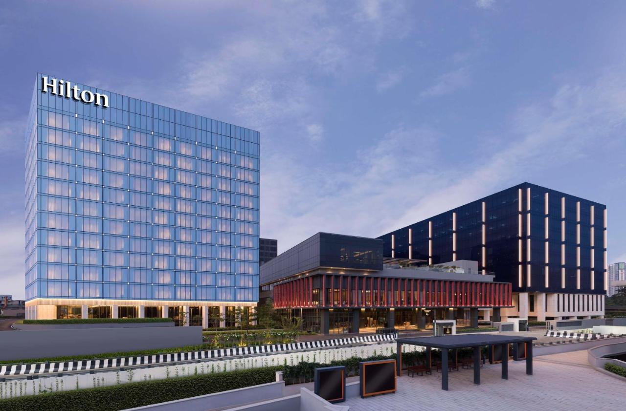 Hilton Bengaluru Embassy Manyata Business Park Hotel Екстериор снимка