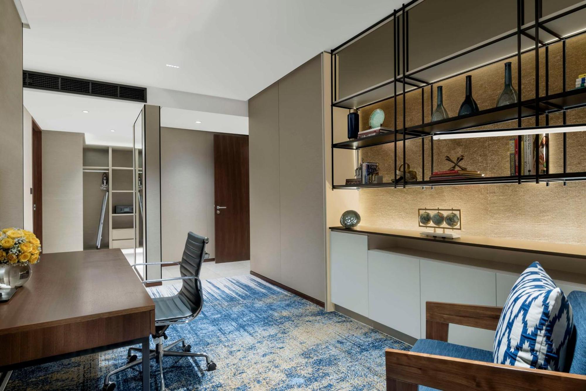 Hilton Bengaluru Embassy Manyata Business Park Hotel Екстериор снимка
